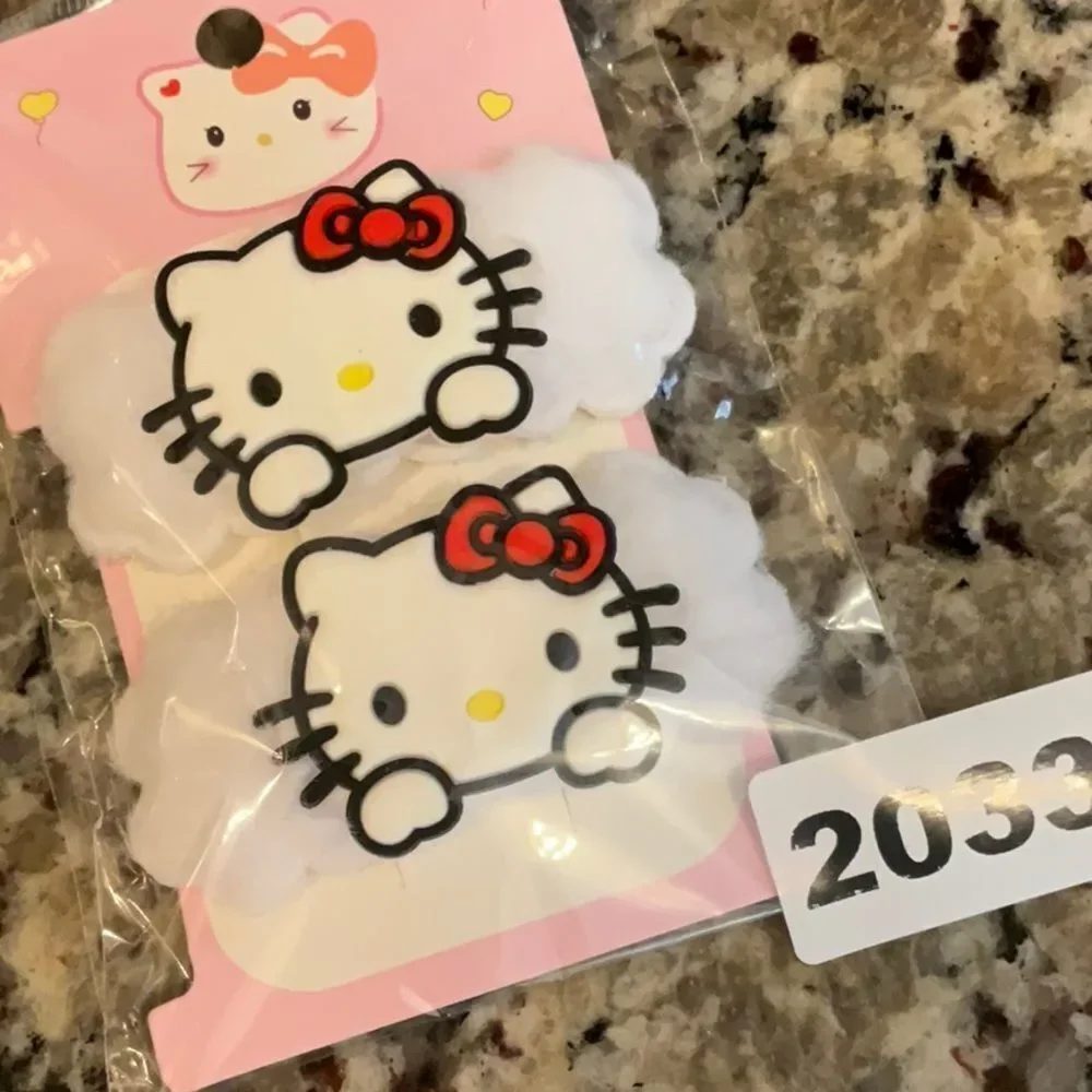 2033 Sanrio Set of 2 Fuzzy Hair Clips